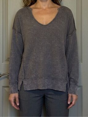 PINK ROSE Grey Waffle Knit Oversized Pullover Top - Size Medium